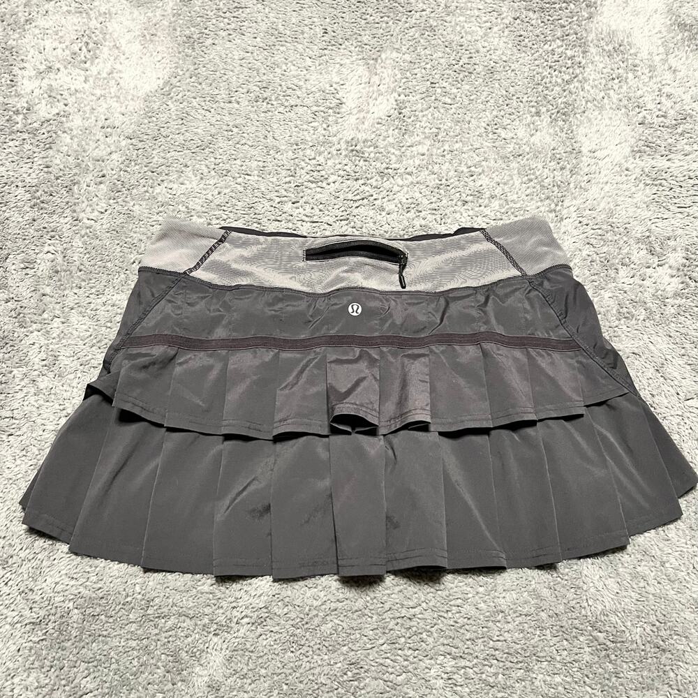 lululemon athletica Women's Black Pleated Skirt